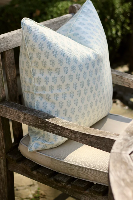 Outdoor Dahlia Pillow Covers in English Blue | 3 Sizes