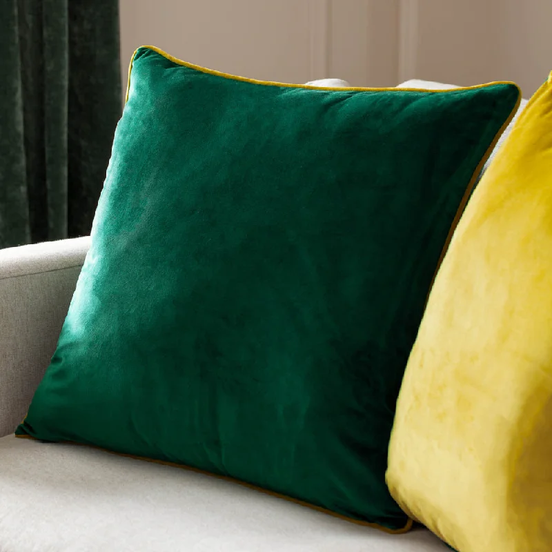 Meridian Velvet Cushion Emerald/Moss